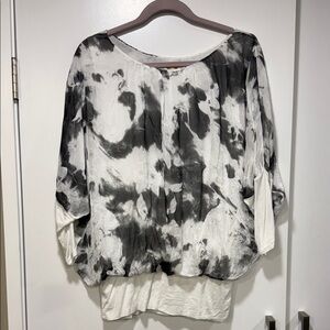 Elegant Monochrome Blouse